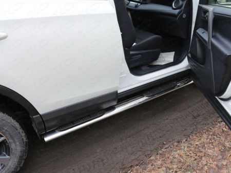 Toyota RAV4 2015 Пороги овальные с накладкой 120х60 мм